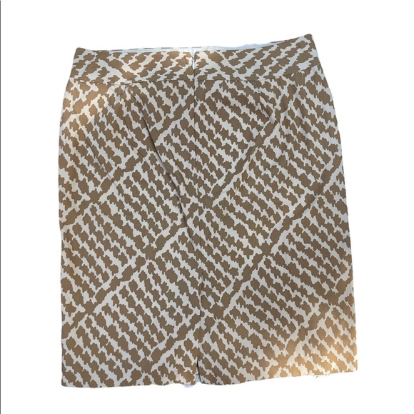 J. Crew Abstract Lattice Pencil Skirt. Size 10 - Picture 6 of 7